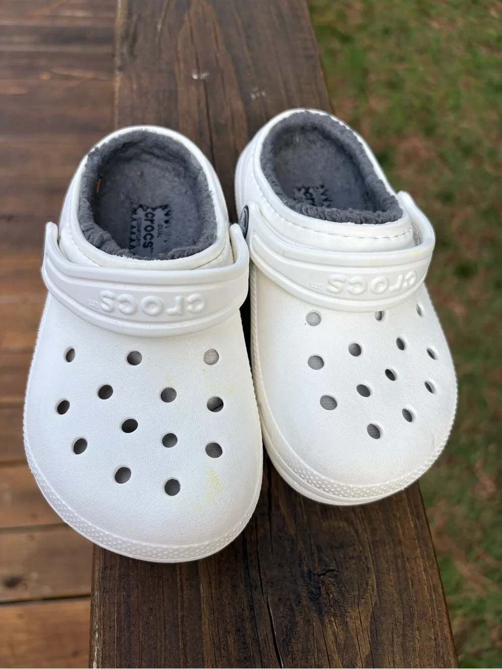 Kids Crocs Classic Lined Clogs White Gray Fur C10 cozy